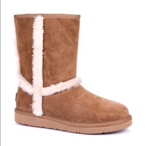 UGG Sunburst Short Boot Size 7
